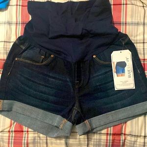 Blue Savvy Maternity short Medium size